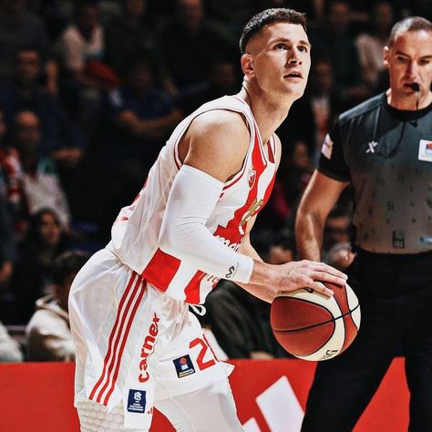 Nemanja Nedovic, Yoda Images, Red Star Belgrade, Crvena Zvezda, Red Star, Chelsea Fc, Basketball Players, Chelsea, Basketball