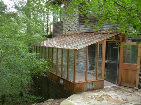 Garden Sun room covering a patio Lean To Sunroom Diy, Lean To Screened In Patio, Sunroom Greenhouse, Greenhouse Attached To House, Small Sunroom, Hot Tub Patio, Lean To Greenhouse, Best Greenhouse, Outdoor Greenhouse