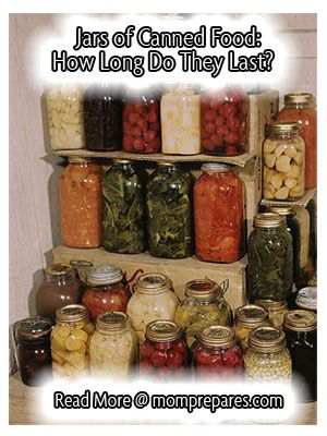 Jars of Canned Food: How Long Do They Last? Canning foods you grew and harvested yourself is exciting and rewarding. After canning, you have rows of colorful jars lining your pantry ready to be enjoyed at any time. Just like any other food, however, home canned goods do not last forever. Use this guide to help you determine if your canned goods are safe to eat. Different Types Of Food, Canning 101, Canning Fruit, Canning Food Preservation, Canned Food Storage, Decorações Com Comidas, Canning Tips, Canned Fruit, Home Canning