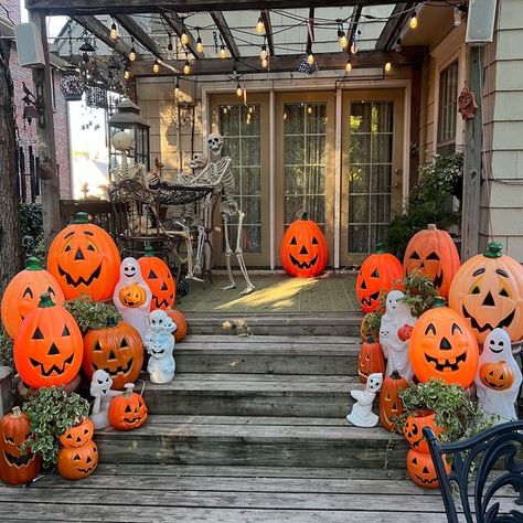 Halloween Blow Molds, Blow Molds, Have A Great Monday, Pumpkin Topiary, Hosting Holidays, Vintage Halloween Decorations, Halloween Inspo, Pumpkin Faces, Blow Molding