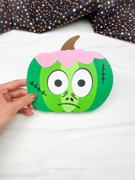 Zombie Pumpkin Painting, Pumpkin Craft For Kids, Zombie Pumpkin, Halloween Ideas For Kids, Minecraft Zombie, Babysitting Crafts, Carve Pumpkins, Halloween Crafts Preschool, Pumpkin Craft