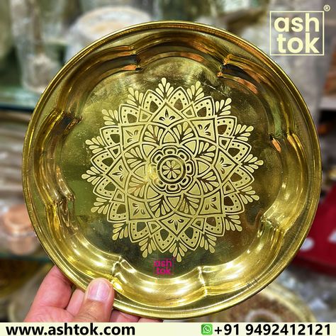 Gift Item | Brass Plate | Pooja Thali | Karwa Chauth Thali | Flower Design | Laser printed | Ashtok Best Marriage Gifts, Return Gifts Indian, Plates And Bowls Set, Copper Decor, Diwali Gifts, Welcome Gifts, Antique Design, Potpourri, Oil Lamps