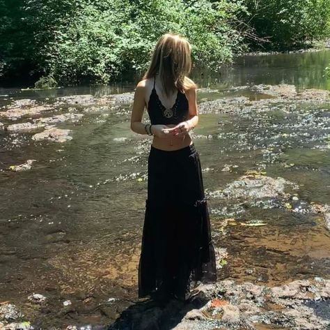 Black Boho Clothes, Maxi Skirt Alt Outfit, Long Black Skirt Grunge, Gothic Boho Outfits, Grunge Vacation Outfits, Black Maxi Skirt Outfit Aesthetic, Black Maxi Skirt Outfit Ideas Summer, Asheville Outfits, Dark Hippie Aesthetic