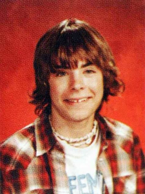 Zac Efron - Before they were stars!! High School Yearbook Photos, Zach Efron, Celebrity Yearbook Photos, Celebrity Memes, Yearbook Pictures, High School Yearbook, Young Celebrities, Yearbook Photos, School Yearbook