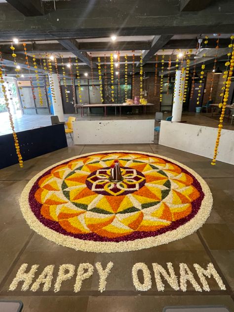 Onam Pookalam Design Drawing, Onam Designs, Nid Ahmedabad, Onam Pookalam Design, Onam Pookalam, Hotel Flower Arrangements, Pookalam Design, Simple Flower Rangoli, Flowers Rangoli