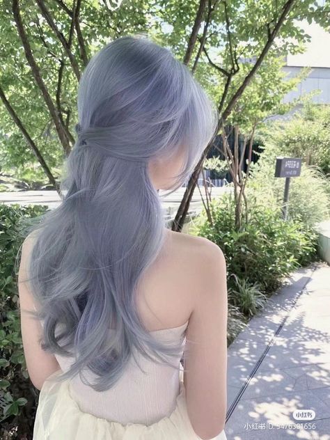 Pastel Blue Hair Aesthetic, Cute Hair Colours, Periwinkle Hair, Holographic Hair, Light Blue Hair, Korean Hair Color, Hairstyles Prom, Cute Hair Colors, Dyed Hair Inspiration