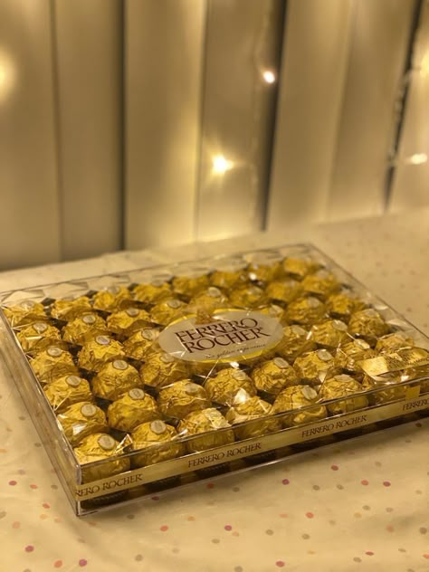 Ferrero Rocher Aesthetic, Expensive Chocolate, Junk Food Snacks, Ferrero Rocher, Snap Food, Food Snapchat, Food Obsession, Cafe Food, Interesting Food Recipes