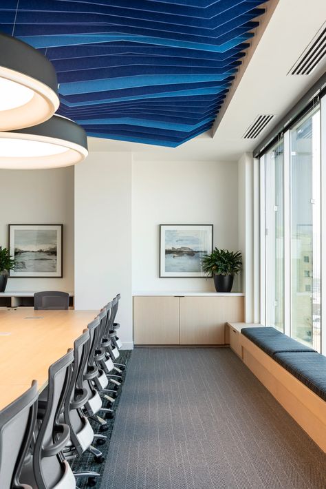 Conference Room Design, Acoustic Ceiling, Office Ceiling, Corporate Interior Design, Open Ceiling, Modern Office Space, Modern Office Interiors, Office Space Design, Modern Office Design