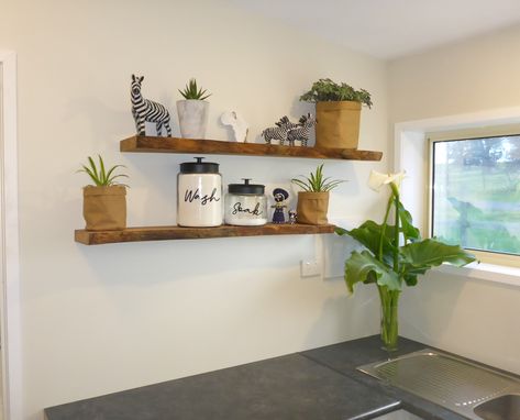 Exposed timber edge floating shelves in laundry. Laundry Floating Shelves, Timber Laundry, Diy Floating Shelves, Laundry Shelves, Floating Shelves Living Room, Timber Shelves, Laundry Ideas, Laundry Design, Shelves Diy