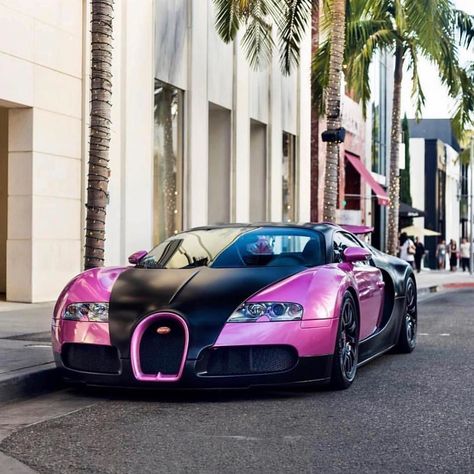 ꜱɪɴ Pink Bugatti, Creepy Old Man, Bugatti Cars, Exotic Sports Cars, Pink Car, Sports Cars Luxury, Lamborghini Aventador, Car Wrap