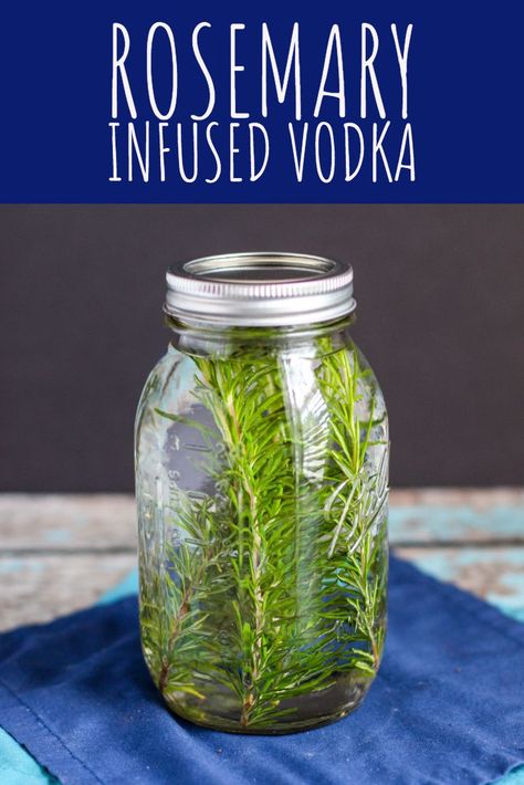 Rosemary Infused Vodka | A Nerd Cooks Apple Pie Moonshine Drinks, Homemade Sour Mix, Rosemary Cocktail, Infused Liquors, Alcohol Infusion, Summer Vodka Cocktails, Vodka Lime, Vodka Cocktails Recipes, Vodka Recipes