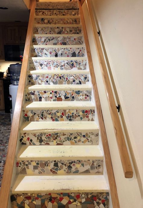 Tiled Stair Risers Outdoor, Mosaic Tiles Stairs, Mosaic Porch Steps, Resin Stairs, Mosaic Stair Risers Outdoor, Mosaic Steps, Broken Tile Mosaic, Mosaic Stairs, Floor Mosaic