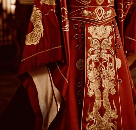 Chinese Phoenix Aesthetic, Chinese Gold Aesthetic, Emperor Aesthetic Chinese, Chinese Emperor Aesthetic, Chinese Prince Aesthetic, Imperial China Aesthetic, Asian Royalty Aesthetic, Chinese Royalty Aesthetic, Chinese Dragon Aesthetic