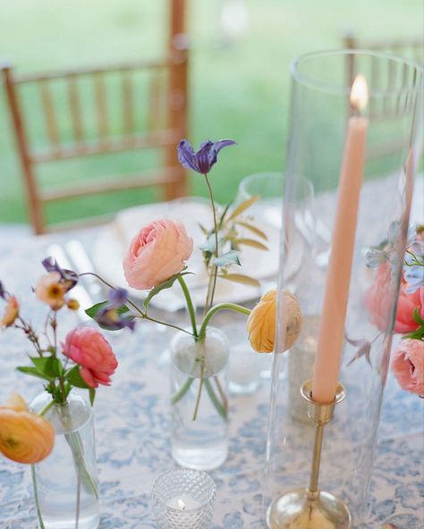 Bud Vases And Taper Candles, Wedding Bud Vases, Bud Vases Wedding, Taper Candles Wedding, Bud Vase Centerpiece, Bud Vases Flowers, Candle Wedding Centerpieces, Gold Candle, Gold Candle Holders