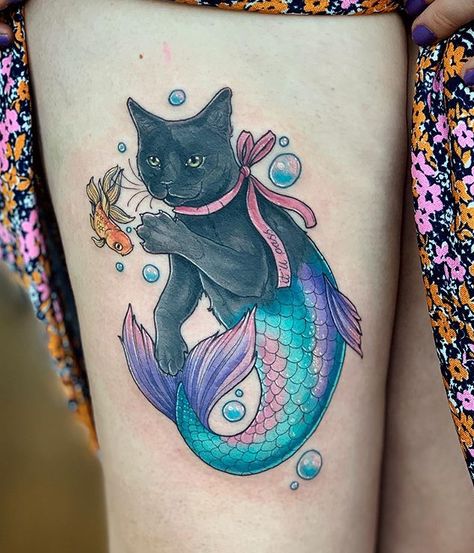 Purrmaid cat tattoo uk danielle taylor Purrmaid Tattoo, Mercat Tattoo, Cat Mermaid Tattoo, Tattoo Gato, Cat And Dog Tattoo, Tattoo Uk, Mermaid Cat, Cat Tattoo Designs, Cute Tiny Tattoos