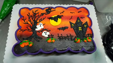 Halloween Sheet Cake, Haloween Cakes, Holiday Cake Designs, Halloween Bakery, Halloween Cupcake Cake, Cupcakes Halloween, Cake Halloween, Thanksgiving Cake, Cookie Cake Designs