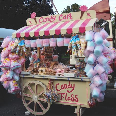 Candy Stand Ideas, Cotton Candy Stand, Candy Booth, Cotton Candy Cakes, Cotton Candy Party, Circus Birthday Party Theme, Candy Car, Candy Stand, Carnival Food