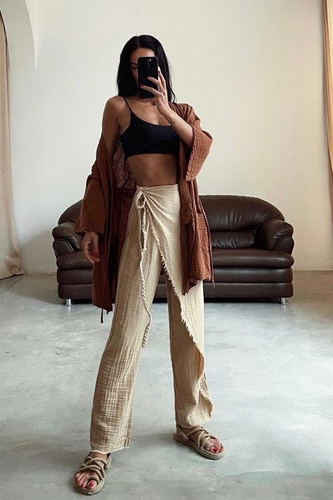 Pantalon tissé naturel pantalon boho pantalon d'été - Etsy France Vetement Hippie Chic, Brown Cotton Pants, Look Hippie Chic, Look Boho Chic, Bohemian Pants, Pants Boho, Estilo Hippie, Mode Boho, Pants Summer