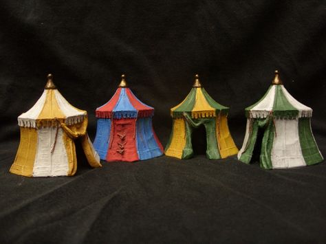 Paul´s Bods: Medieval Knights tents Medieval Bunting, Medieval Theatre, Larp Tent, Medieval Tents, Medieval Camping, Medieval Tent, Medieval Encampment, Carnival Tent, Terrain Building