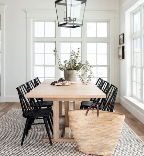 Extension Dining Table, Dining Room Inspiration, Farmhouse Dining Room, Decor Minimalist, Farmhouse Dining, Dining Room Design, Cheap Home Decor, Home Decor Tips, Home Fashion