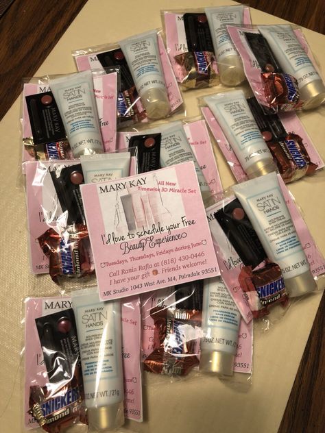 invitacion MK... Nail Care Goodie Bags, Makeup Goodie Bags Ideas, Mary Kay Goodie Bags, Mary Kay Swag Bag Ideas, Mary Kay Home Office Ideas, Mary Kay Sample Bags Ideas, Mary Kay Organization, Mary Kay Samples, Mary Kay Booking