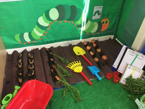 Olivers Vegetables Activities, Farm Role Play Area Eyfs, Oliver’s Vegetables Eyfs, Olivers Vegetables Eyfs, Growing Eyfs, Kg1 Activities, Role Play Areas Eyfs, Olivers Vegetables, Garden Theme Classroom