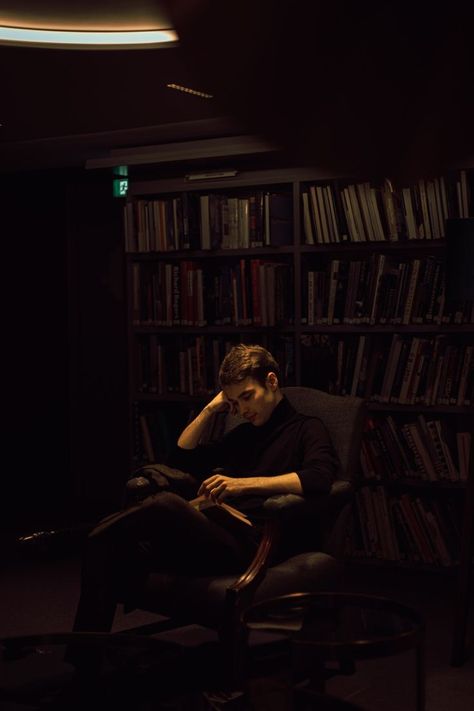 Man With Book, Dark Academia Men, Male Professor, Professor Aesthetic, Library Photo Shoot, Men's Portrait Photography, Gentleman Aesthetic, Library Aesthetic, Dark Men