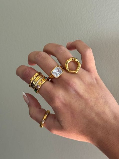 Sabrina Ring - 8 Bulky Gold Jewelry, Chunky Statement Ring, Chunky Stone Rings, Gold Statement Rings, Gold Ring Stack Chunky, Gold Rings On Hand, Cool Gold Jewelry, Gold Jewelry Chunky, Gold Rings Chunky