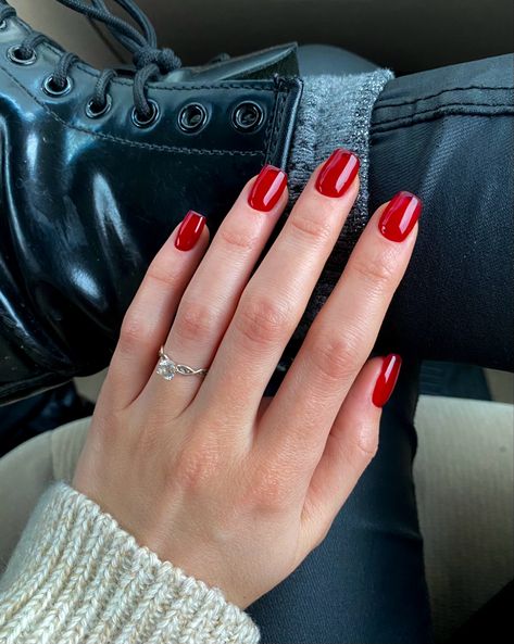 Christmas  nails, gel nails , cans shellac Red Jelly Gel Nails, Translucent Red Nails, Red Jelly Nails Acrylic, Jelly Red Nails, Red Nails Gel, Red Jelly Nails, Eras Nails, Gel Overlay Nails, Cute Red Nails