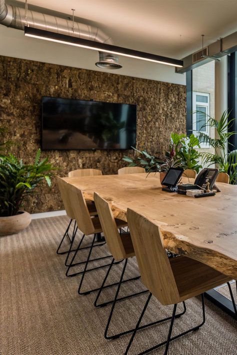 Office Presentation Room, Naturopath Office Design, Eco Office Design, Eco Friendly Office Design, Forest Office Design, Nature Office Design, Wooden Office Design, Cool Meeting Room, Wood Office Design