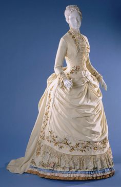 Another dress for Bianca Historical Gowns, Woman In White, 1800s Fashion, Century Dress, Bustle Dress, 19th Century Fashion, Old Dresses, Philadelphia Museum Of Art, Victorian Clothing