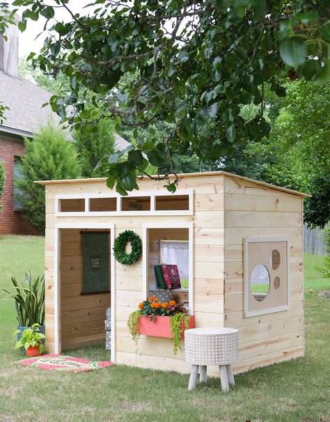 How to build a DIY indoor playhouse | Free Building Plans by Jen Woodhouse Simple Playhouse, Diy Playhouse Plans, Playhouse Plan, Kids Indoor Playhouse, Jen Woodhouse, Free Building Plans, Playhouse Plans, Indoor Playhouse, Diy Playhouse