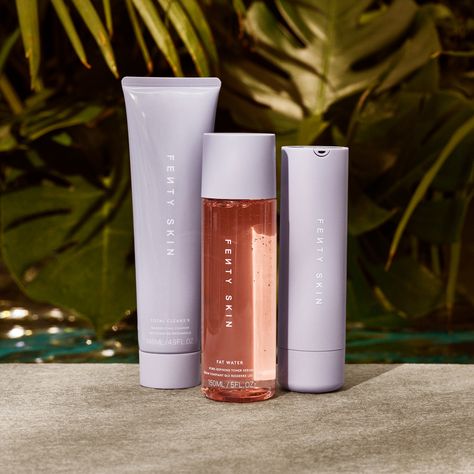 RHIANNA’s best selling beauty range Fenty Beauty has got even better. The superstar has now unveiled Fenty Skin, and we couldn’t be more excited. Rhianna has been teasing the launch on Instagram for a few weeks, with fans eagerly awaiting news of the new line. Luckily for beauty fans we have all the details. Shop […] Fenty Rihanna, Fenty Skin, Mattifying Primer, Skincare Inspiration, Skin Line, Beauty Make-up, Mascara Waterproof, Rihanna Fenty, Fenty Beauty