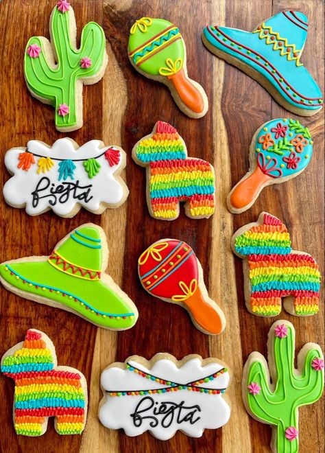 Cinco De Mayo Cookie Ideas, Fiesta Senior Party, Mexican Royal Icing Cookies, Mexican Theme Cookies Fiesta Party, Taco Themed Cookies, Taco Cookies Royal Icing, Fiesta Royal Icing Cookies, Fiesta Graduation Cookies, Mexican Fiesta Cookies