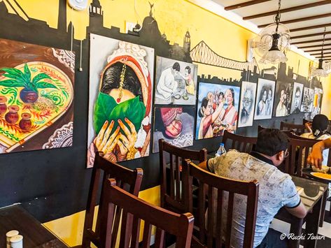 Koshe Kosha has all to offer classic authentic bengali cuisine with its unique menu and the art put across the wall portrays an intensely splendid bengali culture. #Kolkata Food #KosheKosha # abodeofmystories #bengalicuisine #kolkatabestrestaurant Kolkata Food, Mutton Gravy, Bengali Cuisine, Bengali Culture, Bengali Food, Park Street, Popular Snacks, Signature Dishes, Fish Fillet