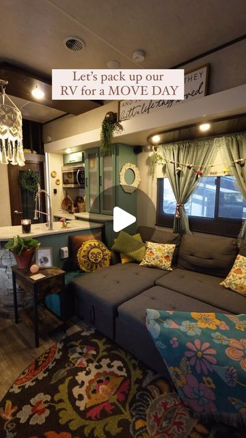 Shabby Chic Campers, Renovated Rv, Fifth Wheel Living, Tiny Camper, Luxury Rv, Home On Wheels, Rv Living Full Time, Full Time Travel, Rv Renovations