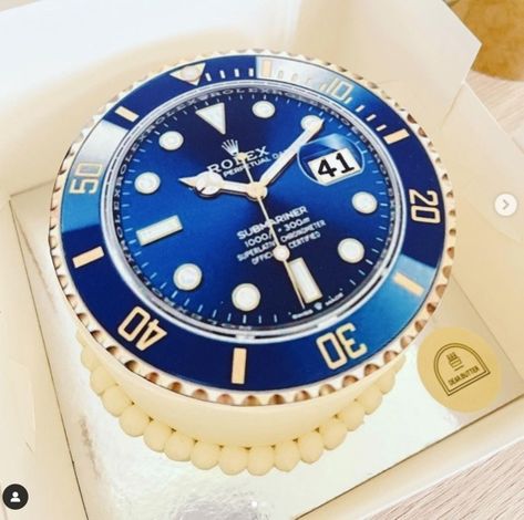 A very stylish Rolex cake by @dear.butter_cake . . . #caketopper #birthdaycakes #customcake #rolexcake #rolexwatchcake #edibleimage #edibleart Rolex Birthday Cake, Rolex Cake For Men, Rolex Watch Cake, Rolex Cake, Watch Cake, Fashionista Cake, Rolex Blue, Birthday Daughter, Best Edibles