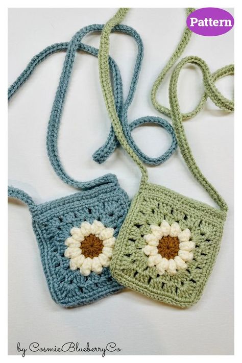 Daisy Crossbody Purse Crochet Pattern Crochet Ipad Case, Crochet Small Bag, Purse Crochet Pattern, Sac Granny Square, Crochet Purse Pattern, Sunflower Bag, Motifs Granny Square, Daisy Crochet, Purse Crochet