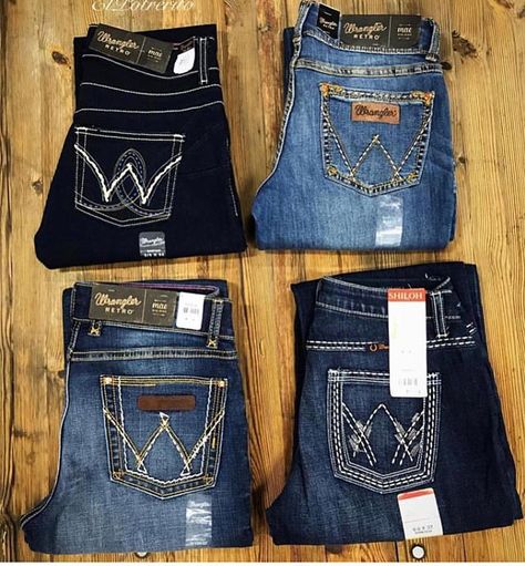 Women Wrangler Jeans, Demure Outfit, Wrangler Jeans Women's, Nordstrom Jeans, Cowgirl Clothing, Super Flare Jeans, Western Wear Outfits, Diy Backpack, Western Style Outfits