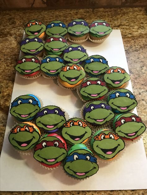 Ninja Turtle Pull Apart Cupcakes, Ninja Turtle Birthday Cupcakes, Ninja Turtle Cupcake Cake, Ninja Turtles Cupcakes, Tmnt Cupcakes, Ninja Turtle Cupcakes, Cupcake Template, Turtle Cupcakes, Ninja Turtles Birthday Party