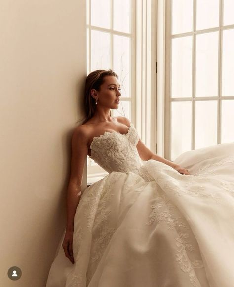 Ballgown Wedding Dress With Train, All Lace Ballgown Wedding Dress, Classy Wedding Dress Ballgown, Lace Ballroom Wedding Dress, Castle Wedding Dresses, Vintage Couture Wedding Gowns, Aline Sweetheart Wedding Dress, Strapless Basque Waist Wedding Dress, Puffy Wedding Dresses With Sleeves