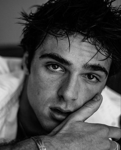 Damon Baker, Rabastan Lestrange, Jacob Elordi, Hottest Guy Ever, Cute Celebrity Guys, Man Photo, Dream Guy, Cute Celebrities, Pretty Men