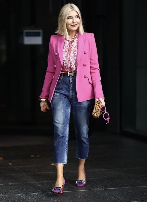 Women Stylish Outfits, Pink Blazer Outfit, Outfits Blazer, Stylish Outfits For Women Over 50, Blazer Outfits For Women, Moda Chic, Looks Street Style, Pink Blazer, Casual Chic Outfit