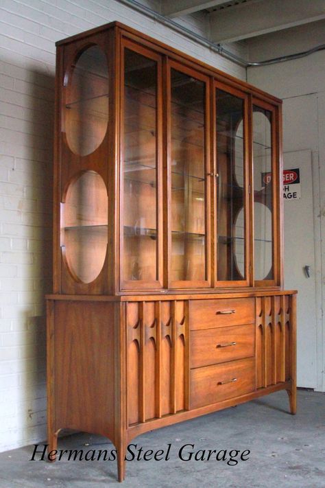 Hermans Steel Garage: Kent Coffey Perspecta China Cabinet Mid Century Modern China Cabinet, Odd Furniture, Modern China Cabinet, Kent Coffey Perspecta, Shelving Storage, Steel Garage, Mcm Furniture, Mid Century Dining, Mid Century Modern Decor