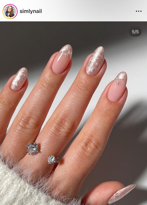 Nails For Indian Wedding, Wedding Nails Indian, Bridal Gel Nails, Bridal Nail Art Indian, Bridal Nails Wedding Indian, Nails Indian, Wedding Nails Almond, Wedding Day Nails, Bridal Nail