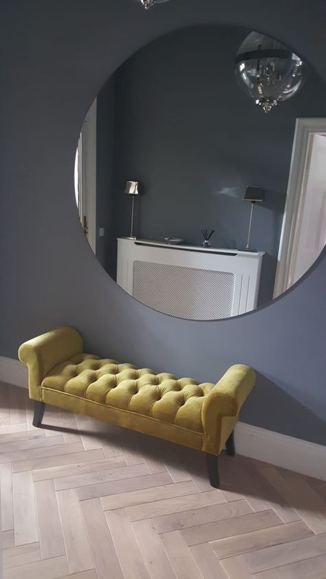 Farrow And Ball Plummet, Large Landing Ideas Upstairs, Dewan Design, Minimalist Couch, Hallway Grey, The 7d, Stylish Room Decor, Luxury Sofa Living Room, Luxe Living Room