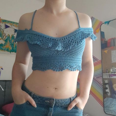 The Aurora Top!! I made the top a few months ago using the pattern by @spiritandthreadcrochet It's such a cute summer top!! Would definitely recommend making it!! #crochetprojects #crochet #auroratop #cute Teal Crochet Top, Cute Summer Tops, Summer Top, Crop Top, Diy Clothes, Crochet Top, Crochet Projects, Crochet, Pattern