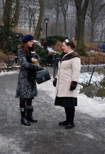 Gossip Girl Winter, Gossip Girl Christmas, Blair From Gossip Girl, Gossip Girl Serena And Blair, Leighton Meester Entourage, Gossip Girl Season 1, Gossip Girl Cast, Gossip Girl Behind The Scenes, Estilo Gossip Girl