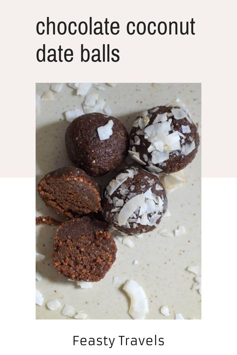 three-ingredient date balls for an energy boost or sweet snack at night! easy, healthy AND delish! Protein Balls Without Oats, Coconut Date Balls, Hazelnut Dessert, Naturally Sweetened Desserts, Fruit Crisp Recipe, Chocolate Protein Balls, Hazelnut Recipes, Healthy Nutella, Date Balls