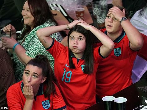 WEMBLEY: Nervous England fans watching the game from a BoxPark in Wembley Harry Maguire, First World Cup, England Fans, Three Lions, Day Off Work, World Cup Match, Gareth Southgate, Kit Design, Harry Kane